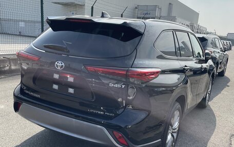 Toyota Highlander, 2024 год, 5 369 000 рублей, 3 фотография
