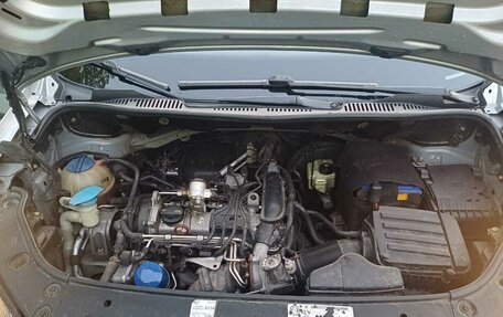 Volkswagen Caddy III рестайлинг, 2011 год, 710 000 рублей, 4 фотография