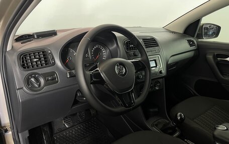 Volkswagen Polo VI (EU Market), 2015 год, 884 000 рублей, 11 фотография