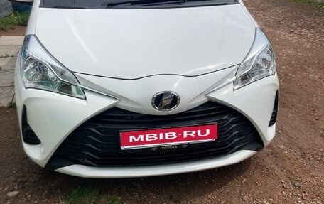 Toyota Vitz, 2017 год, 1 100 000 рублей, 1 фотография