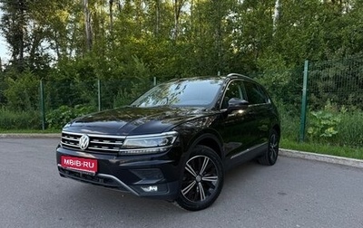 Volkswagen Tiguan II, 2018 год, 1 950 000 рублей, 1 фотография
