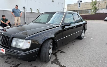 Mercedes-Benz E-Класс, 1993 год, 400 000 рублей, 4 фотография