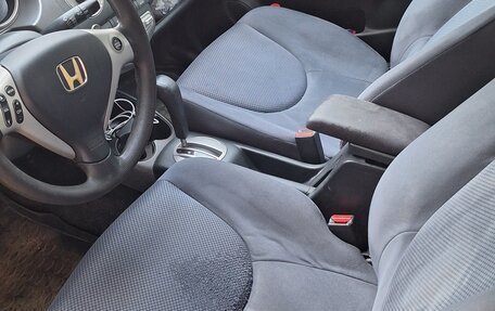 Honda Jazz I рестайлинг, 2007 год, 600 000 рублей, 8 фотография