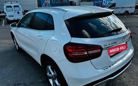 Mercedes-Benz GLA, 2018 год, 2 460 000 рублей, 5 фотография