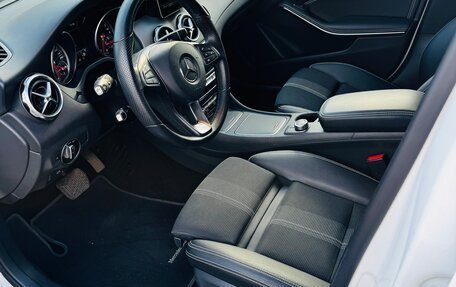 Mercedes-Benz GLA, 2018 год, 2 460 000 рублей, 11 фотография