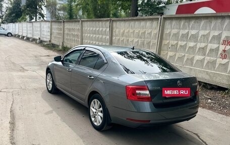 Skoda Octavia, 2018 год, 1 990 000 рублей, 3 фотография