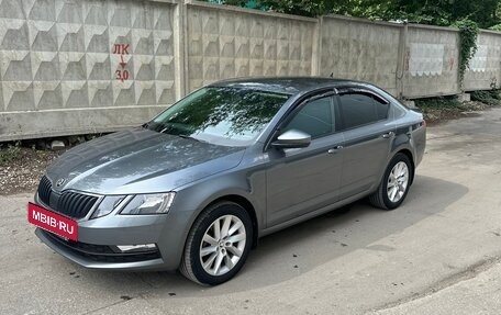 Skoda Octavia, 2018 год, 1 990 000 рублей, 2 фотография