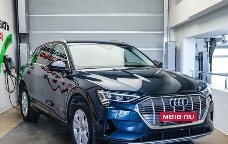 Audi e-tron I, 2022 год, 5 079 000 рублей, 3 фотография