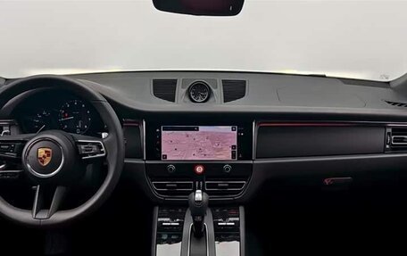 Porsche Macan I рестайлинг, 2024 год, 9 350 000 рублей, 11 фотография