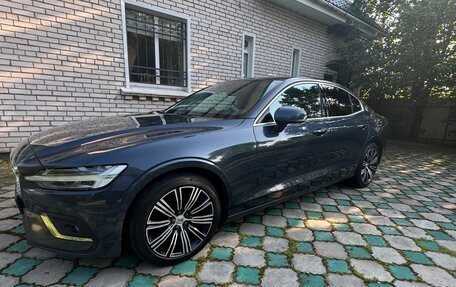 Volvo S60 III, 2020 год, 2 990 000 рублей, 1 фотография