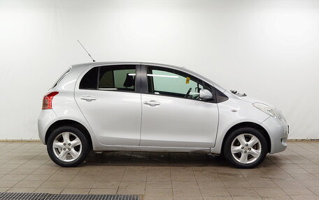 Toyota Yaris III рестайлинг, 2007 год, 490 000 рублей, 5 фотография