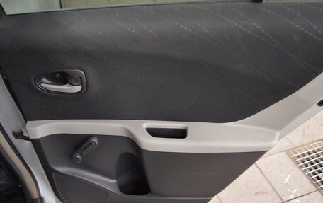 Toyota Yaris III рестайлинг, 2007 год, 490 000 рублей, 18 фотография