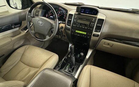 Toyota Land Cruiser Prado 120 рестайлинг, 2007 год, 1 945 000 рублей, 11 фотография