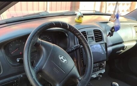 Hyundai Sonata IV рестайлинг, 2005 год, 300 000 рублей, 7 фотография