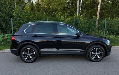 Volkswagen Tiguan II, 2018 год, 1 950 000 рублей, 3 фотография