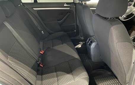 Volkswagen Jetta VI, 2010 год, 619 000 рублей, 11 фотография