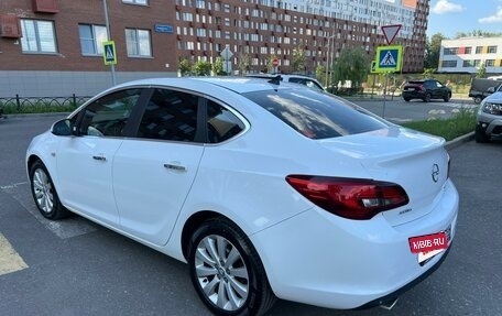 Opel Astra J, 2013 год, 730 000 рублей, 5 фотография