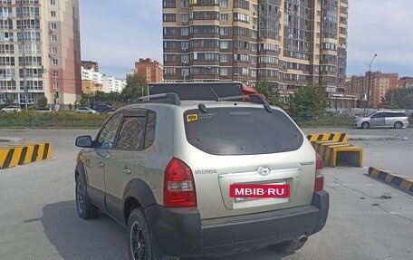 Hyundai Tucson III, 2006 год, 740 000 рублей, 3 фотография