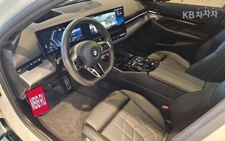 BMW 5 серия, 2024 год, 6 500 000 рублей, 11 фотография