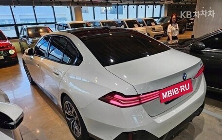 BMW 5 серия, 2024 год, 6 500 000 рублей, 4 фотография