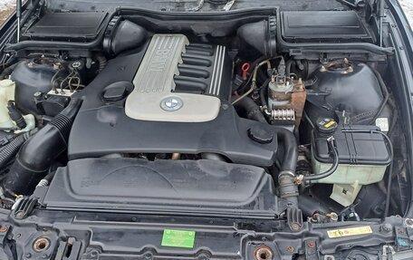 BMW 5 серия, 2001 год, 650 000 рублей, 3 фотография