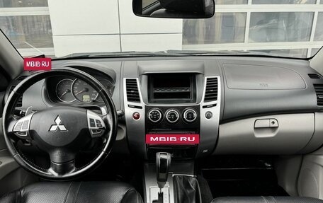 Mitsubishi Pajero Sport II рестайлинг, 2013 год, 1 748 000 рублей, 7 фотография