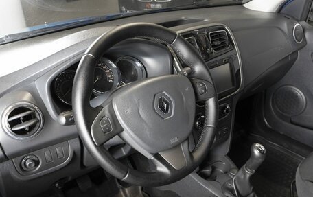 Renault Sandero II рестайлинг, 2016 год, 883 000 рублей, 3 фотография