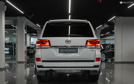 Toyota Land Cruiser 200, 2016 год, 5 000 000 рублей, 6 фотография