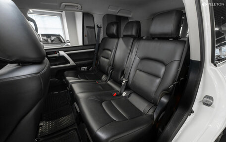 Toyota Land Cruiser 200, 2016 год, 5 000 000 рублей, 12 фотография