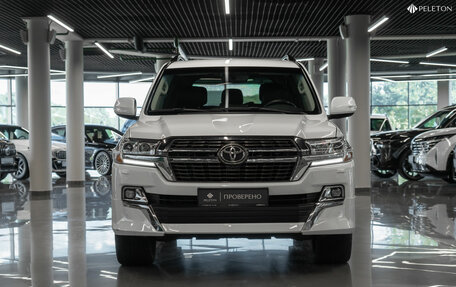 Toyota Land Cruiser 200, 2016 год, 5 000 000 рублей, 3 фотография