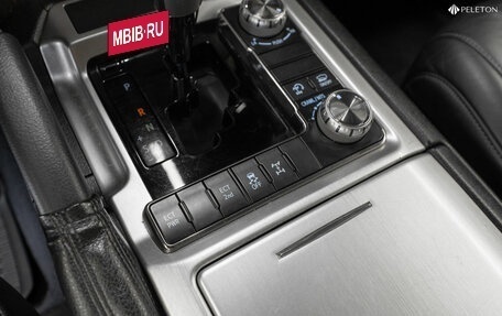 Toyota Land Cruiser 200, 2016 год, 5 000 000 рублей, 17 фотография