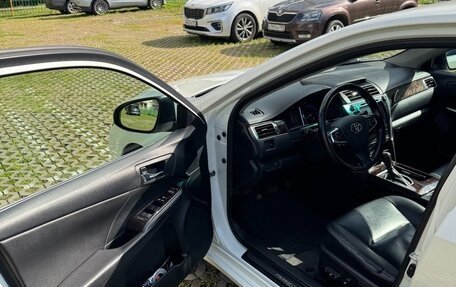 Toyota Camry, 2016 год, 2 200 000 рублей, 9 фотография