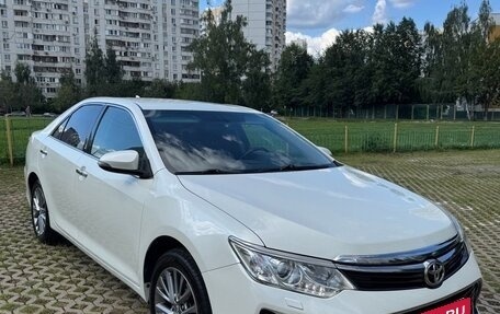 Toyota Camry, 2016 год, 2 200 000 рублей, 4 фотография