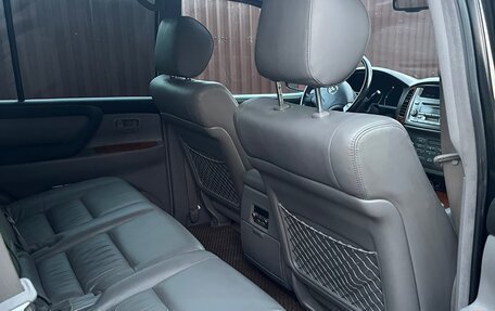 Toyota Land Cruiser 100 рестайлинг 2, 2006 год, 3 600 000 рублей, 5 фотография