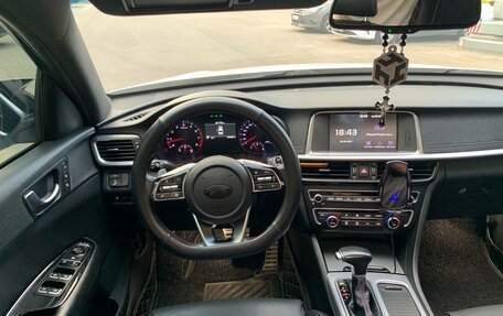 KIA Optima IV, 2018 год, 2 080 000 рублей, 8 фотография