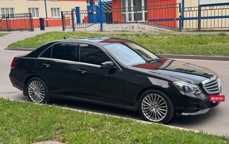 Mercedes-Benz E-Класс, 2015 год, 2 000 000 рублей, 2 фотография