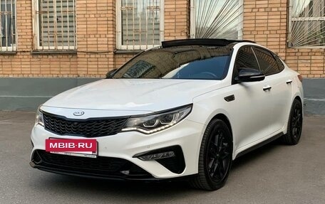 KIA Optima IV, 2018 год, 2 080 000 рублей, 3 фотография