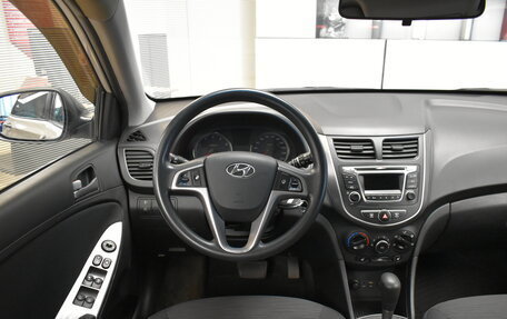 Hyundai Solaris II рестайлинг, 2014 год, 890 000 рублей, 8 фотография