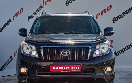 Toyota Land Cruiser Prado 150 рестайлинг 2, 2013 год, 3 250 000 рублей, 2 фотография