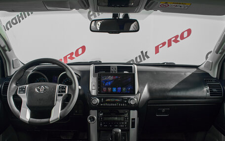 Toyota Land Cruiser Prado 150 рестайлинг 2, 2013 год, 3 250 000 рублей, 10 фотография