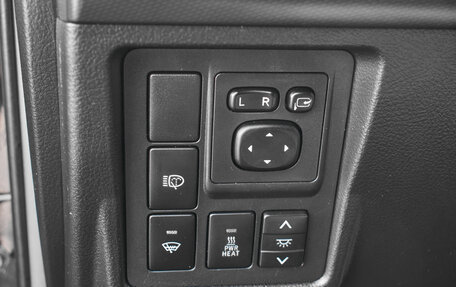 Toyota Land Cruiser Prado 150 рестайлинг 2, 2013 год, 3 250 000 рублей, 19 фотография