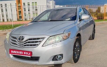 Toyota Camry, 2011 год, 1 270 000 рублей, 2 фотография