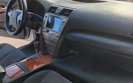 Toyota Camry, 2011 год, 1 270 000 рублей, 14 фотография