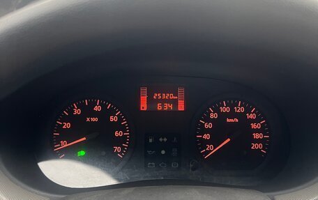 Renault Logan I, 2014 год, 700 000 рублей, 24 фотография