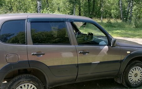 Chevrolet Niva I рестайлинг, 2019 год, 740 000 рублей, 2 фотография