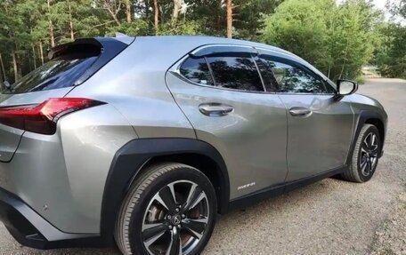 Lexus UX I, 2019 год, 2 880 000 рублей, 9 фотография