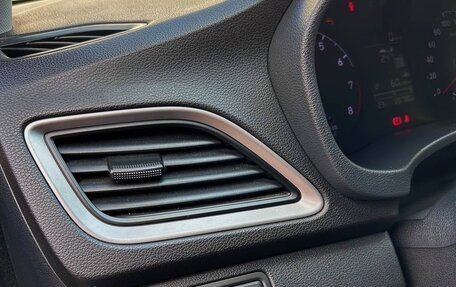 Hyundai Solaris II рестайлинг, 2017 год, 850 000 рублей, 6 фотография