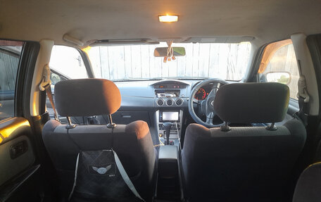 Nissan Avenir II, 2003 год, 400 000 рублей, 4 фотография