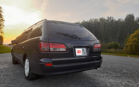Nissan Avenir II, 2003 год, 400 000 рублей, 9 фотография