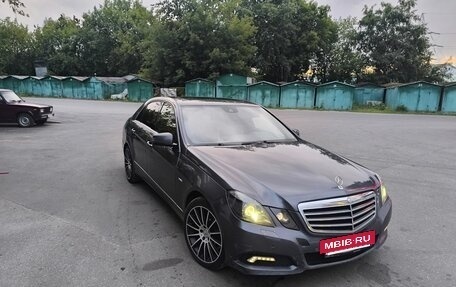Mercedes-Benz E-Класс, 2009 год, 1 180 000 рублей, 2 фотография